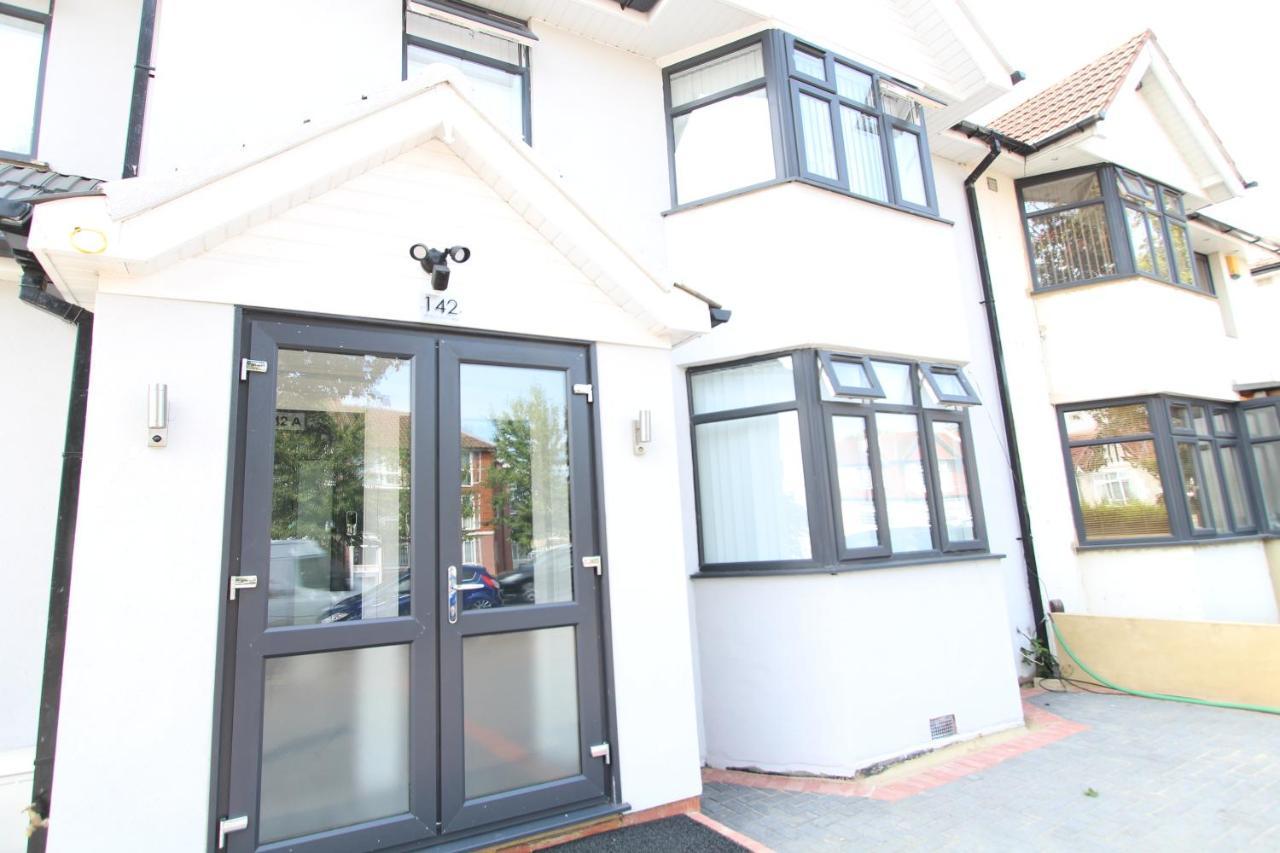 Bluegreen Suites Edgware Exterior photo
